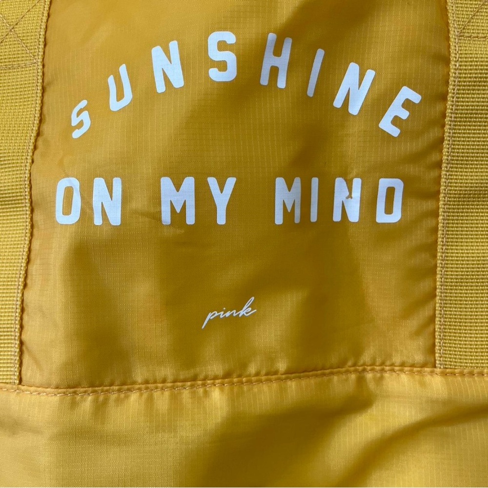 PINK Victorias Secret Yellow White Sunshine On My Mind Insulated Cooler Tote Bag - Picture 7 of 14